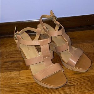 Franco Sarto tan leather wedge heels sandals